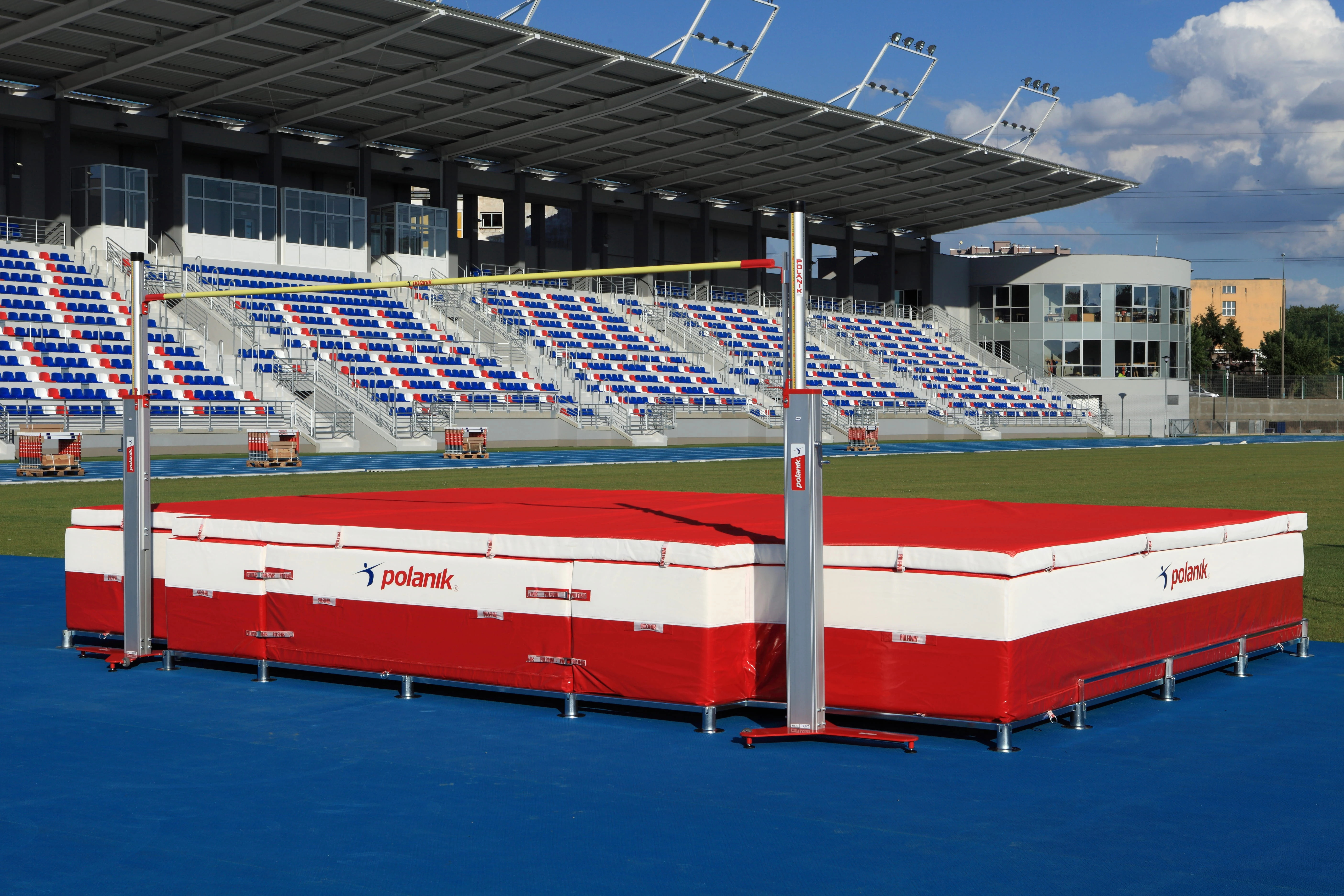 Multicube high jump landing mat